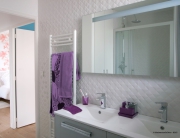 Rénovation salle de bain - Pureté et profondeur